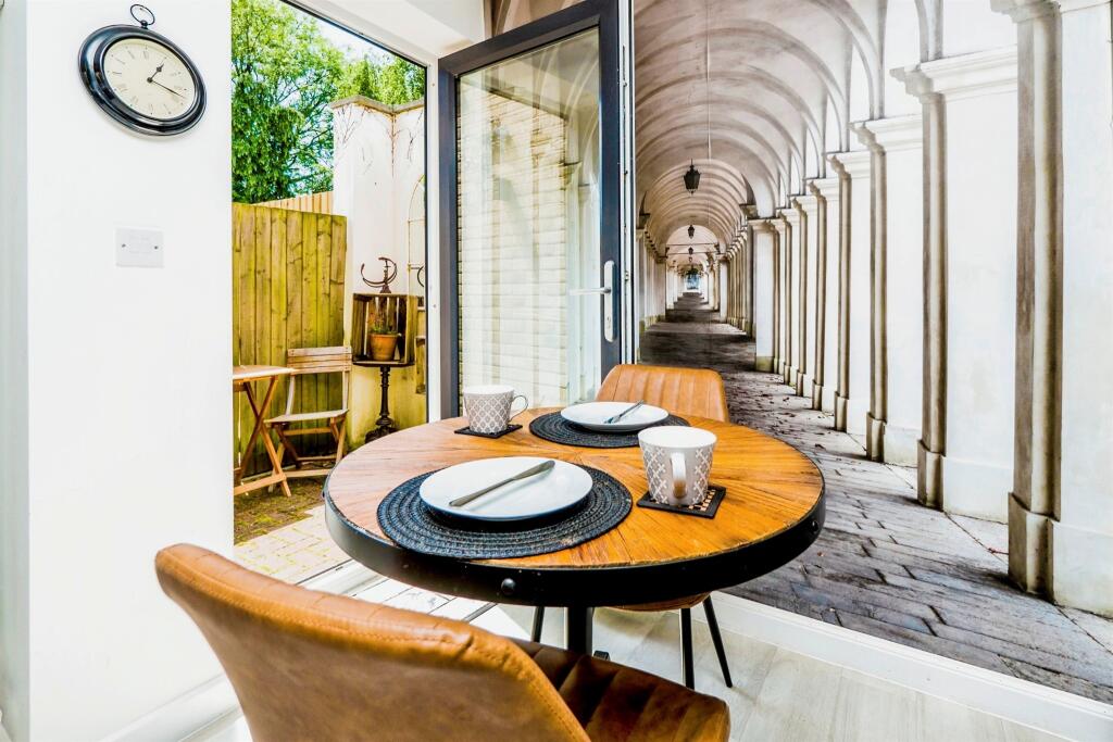 Additional image 4 of Sir Walter Mews, Cardiff