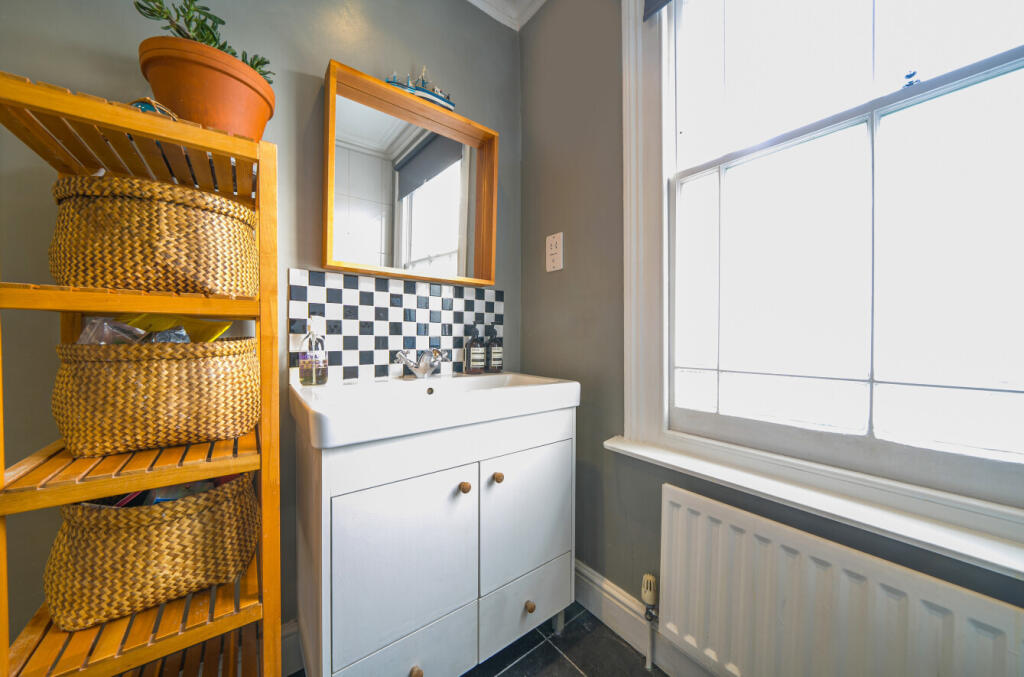 Additional image 23 of Crescent Road, Bromley, BR1