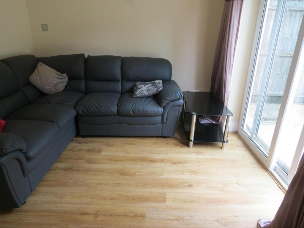 Additional image 4 of 6 bedroom Detached House in Winton