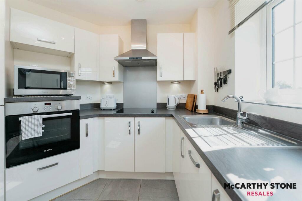 Additional image 10 of Roslyn Court, Lisle Lane, Ely, Cambridgeshire, CB7 4FA