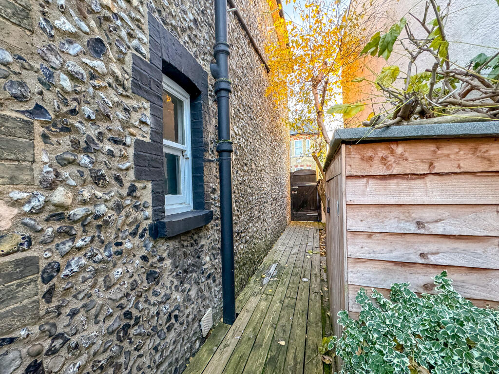 Additional image 21 of Park Lane, Newmarket
