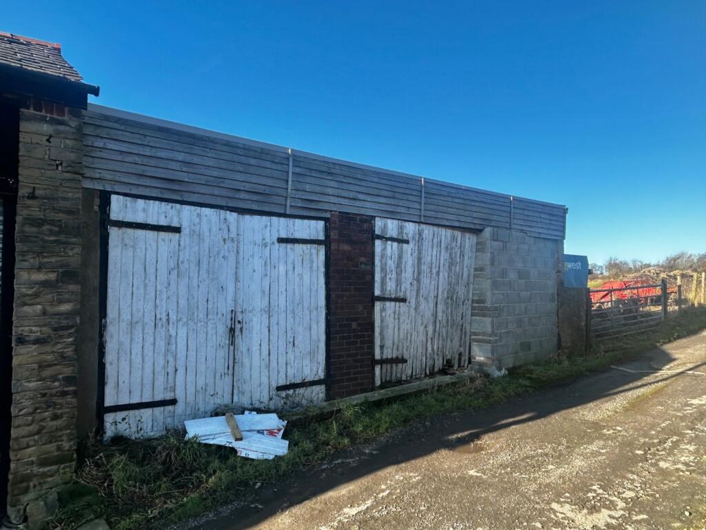 Additional image 17 of Birkhill Crescent, Birkenshaw, Bradford, West Yorkshire, BD11