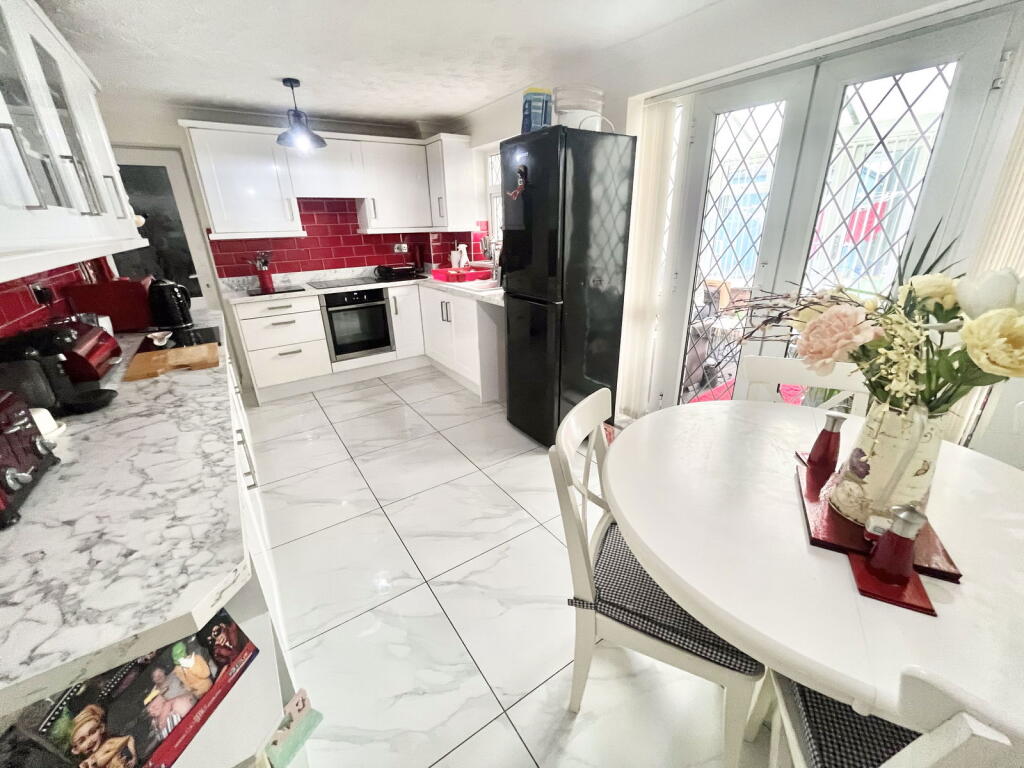 Additional image 4 of Gladstone Drive, TIVIDALE, Oldbury.