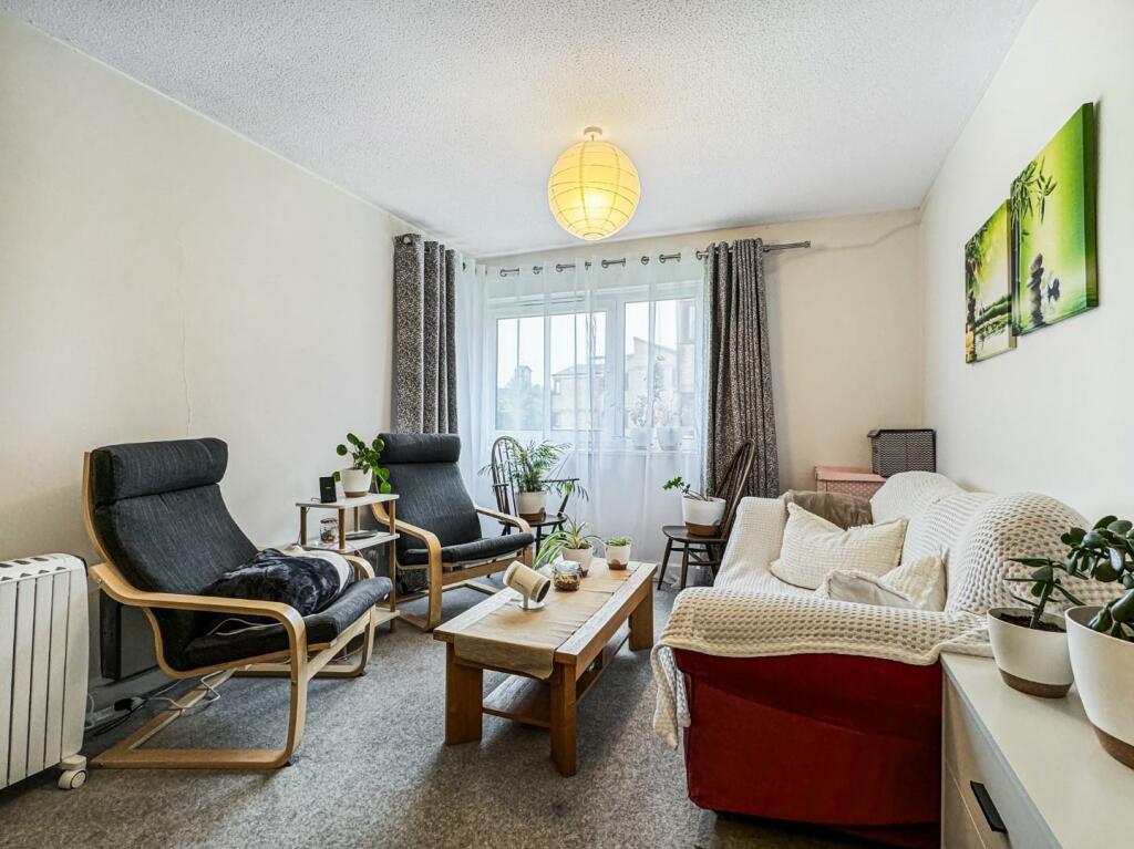 Additional image 4 of Beaulands Close