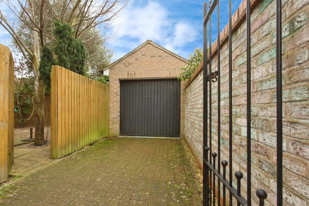 Additional image 15 of Buttercup Road, Cambridge