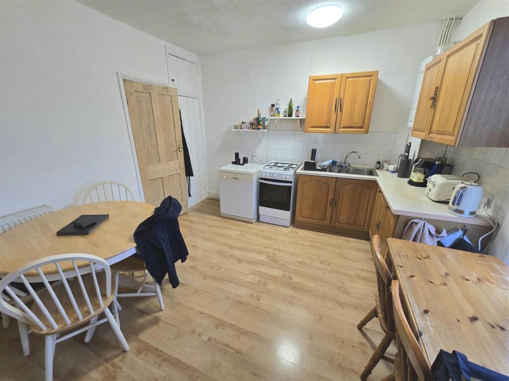 Additional image 4 of Prospect Avenue, Kingswood