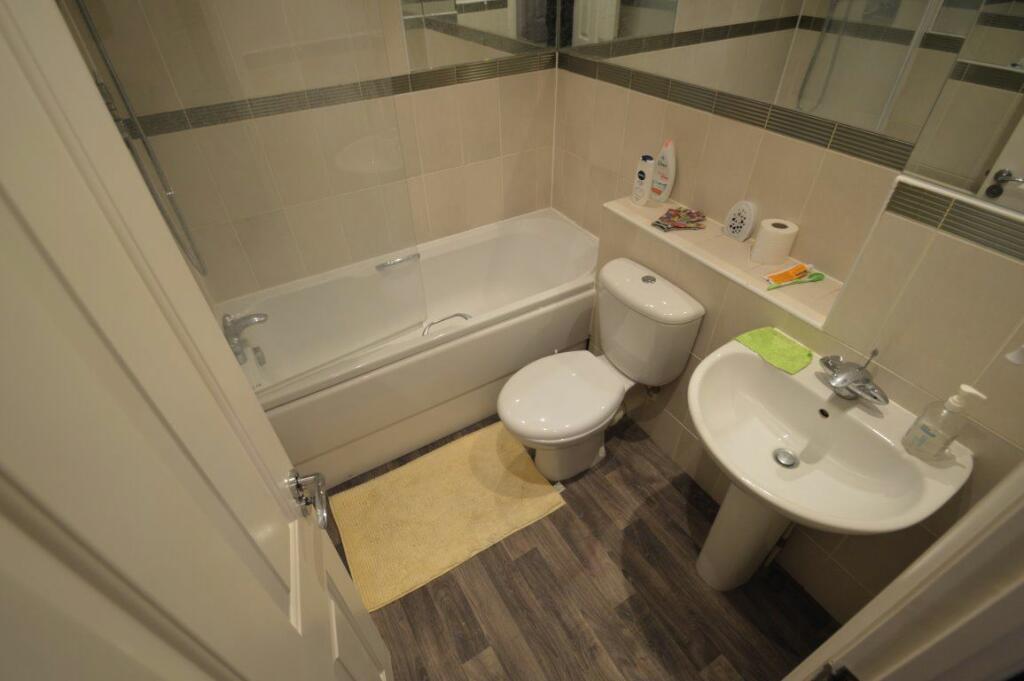 Additional image 11 of The Runway