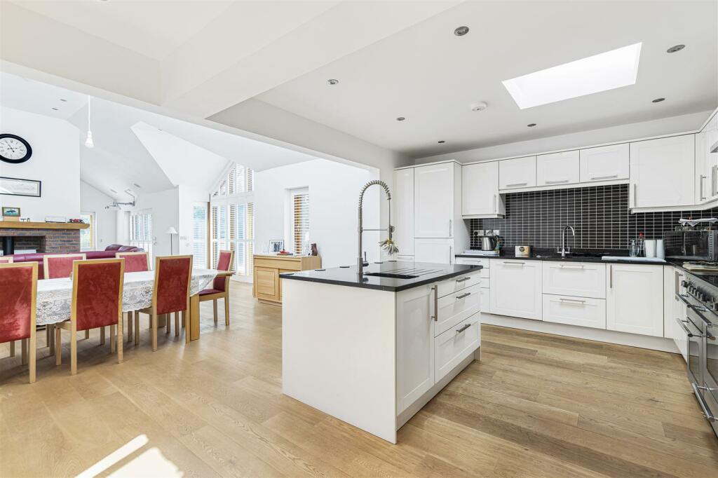 Additional image 15 of Broadway, Bourn