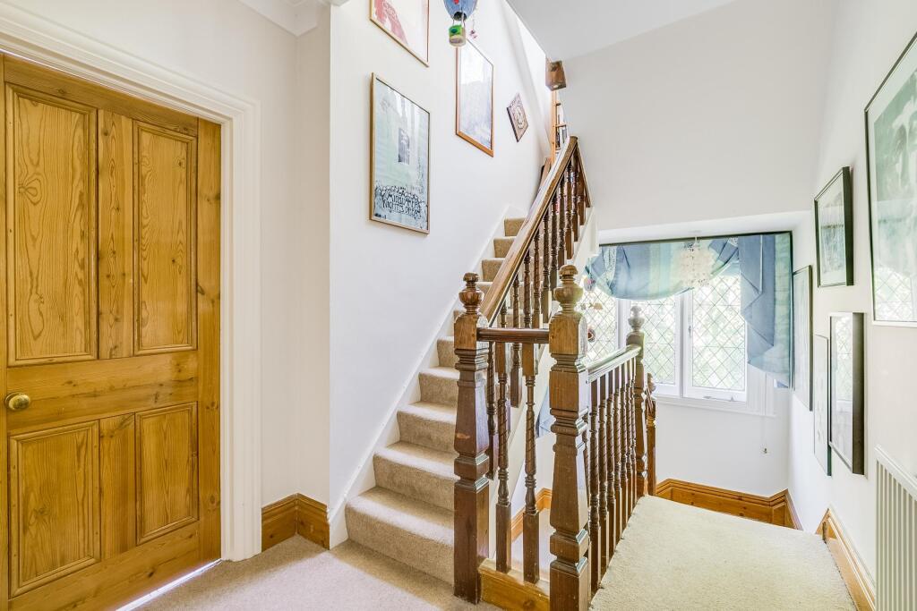 Additional image 22 of Hall Place Gardens, St Albans, AL1