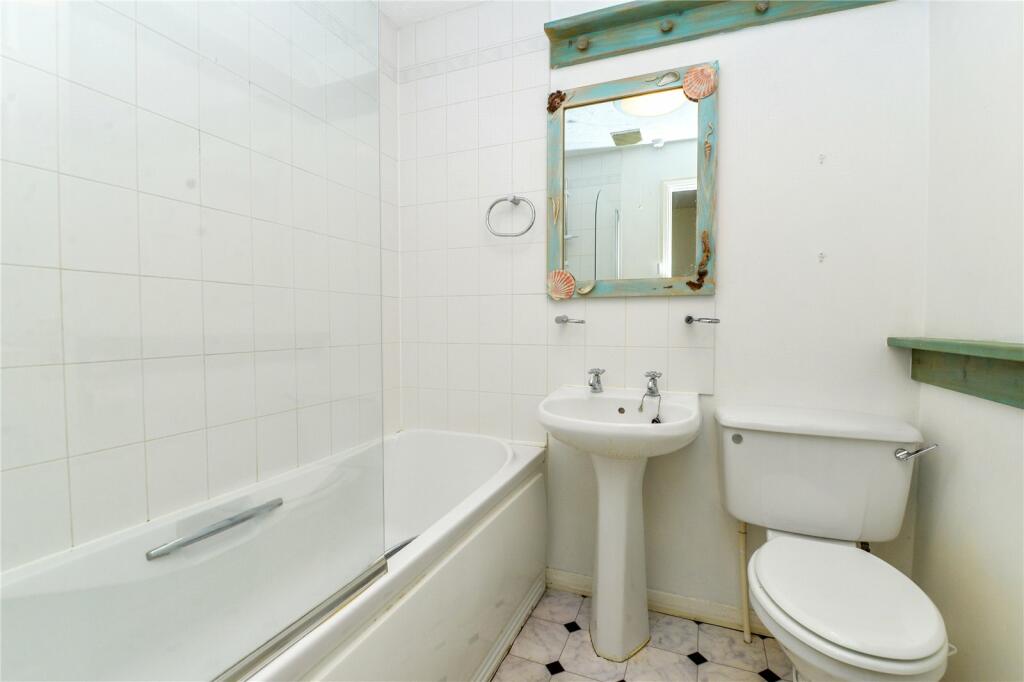 Additional image 7 of Fawn Gardens, New Milton, Hampshire, BH25