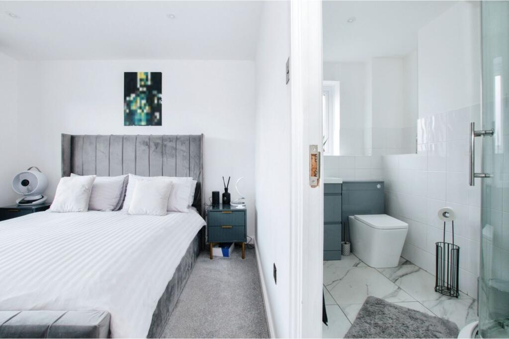 Additional image 21 of Elmgate Drive, Bournemouth, BH7