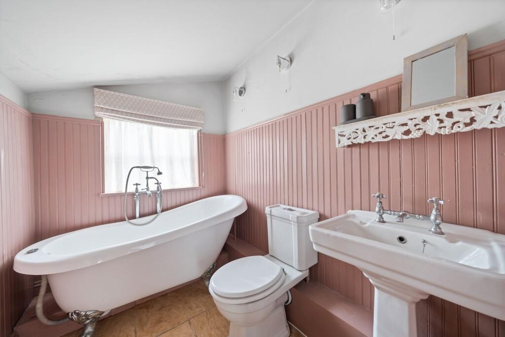 Additional image 9 of Sopley, Christchurch, BH23