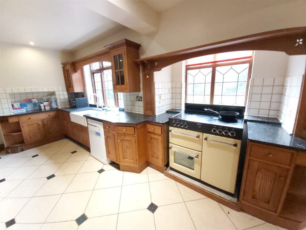 Additional image 5 of Eastern Road