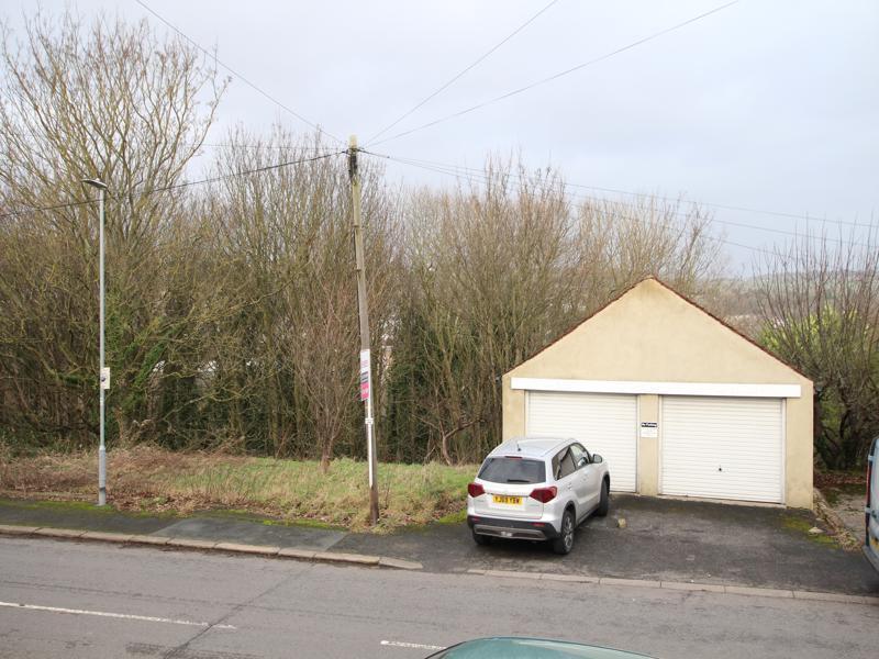 Additional image 14 of Thackley Old Road, Windhill, Shipley