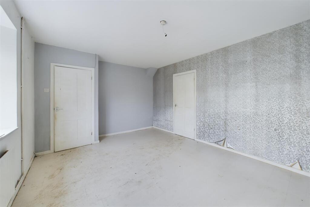 Additional image 8 of UPDATING | LARGE GARDEN | SHEPTON MALLET