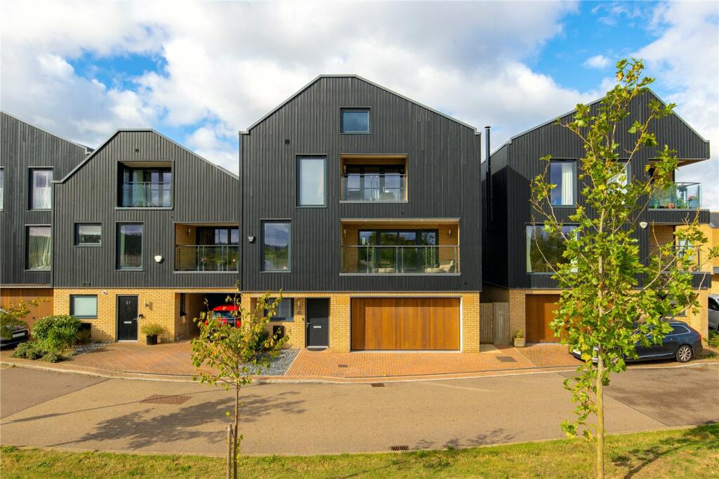 Southwell Drive, Trumpington, Cambridge, CB2