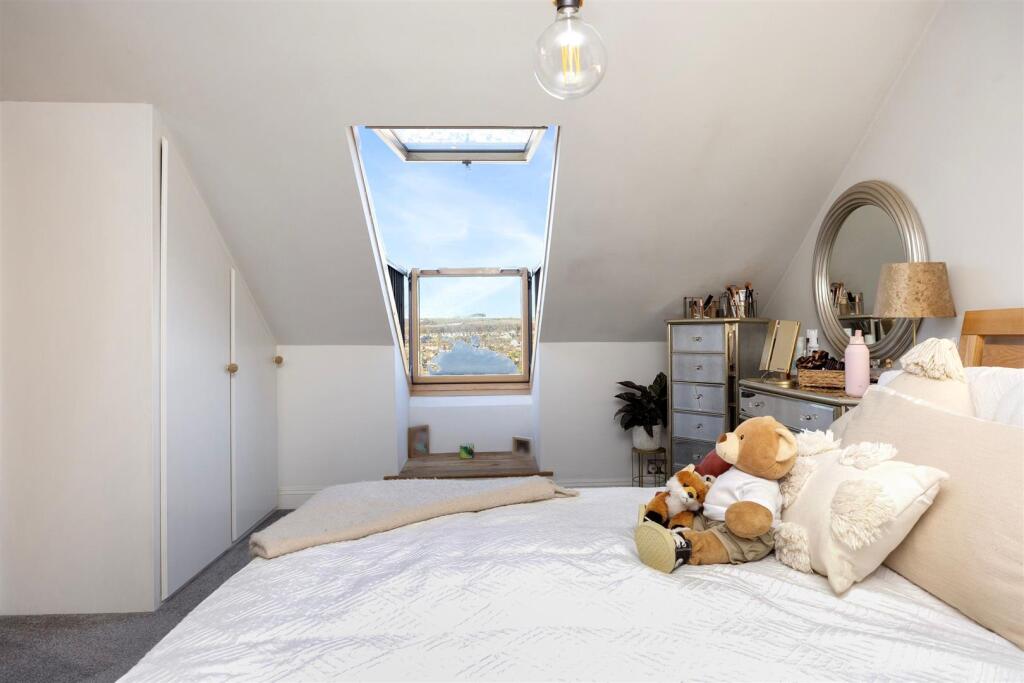 Additional image 15 of Highfield Crescent, Brighton