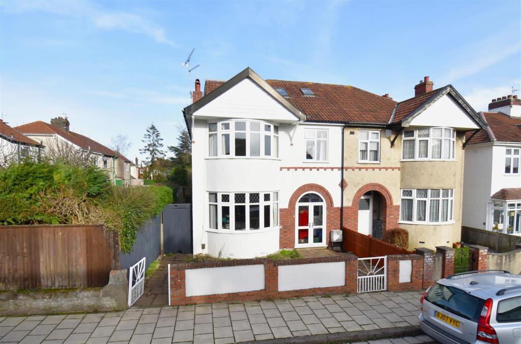 Wonderful 5 Bed Family Home in Henleaze, Bristol