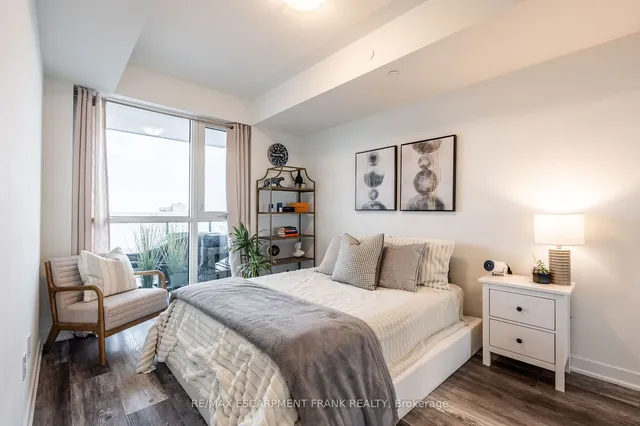 Additional image 22 of 2007 James St Unit 1305