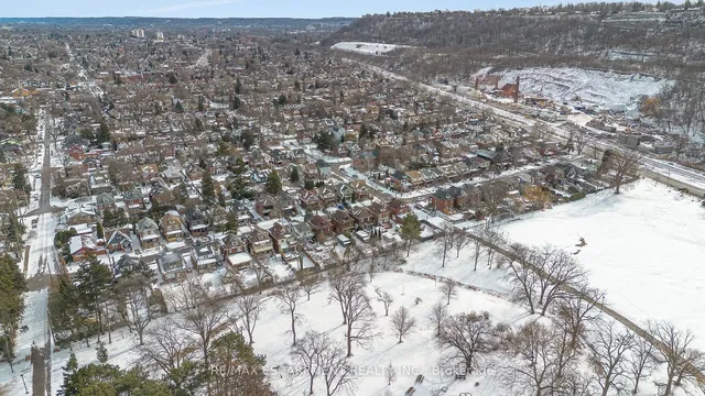 Additional image 34 of 166 Rothsay Ave