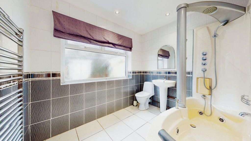 Additional image 27 of Birch grove, Landare