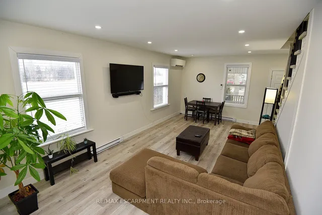 Additional image 7 of 2546 Wilson St