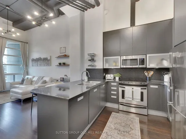 Additional image 5 of 380 Macpherson Ave Unit 242