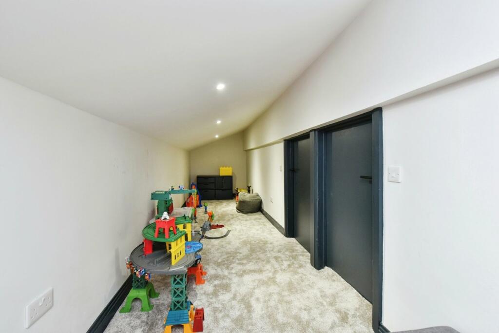 Additional image 17 of Merthyr Road, Hirwaun, Aberdare, CF44