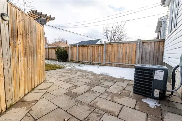 Additional image 20 of 106 Weir St