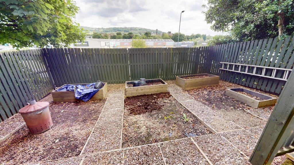 Additional image 23 of Cliffe Lane South, Baildon