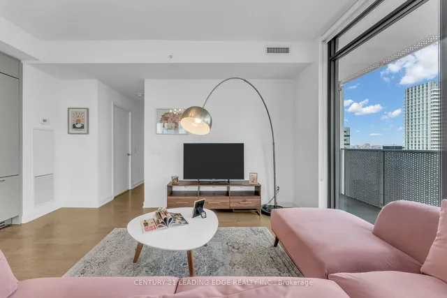 Additional image 19 of 20 Lombard St Unit 3603