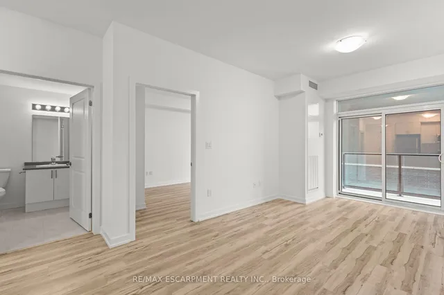 Additional image 12 of 460 Dundas St Unit 422