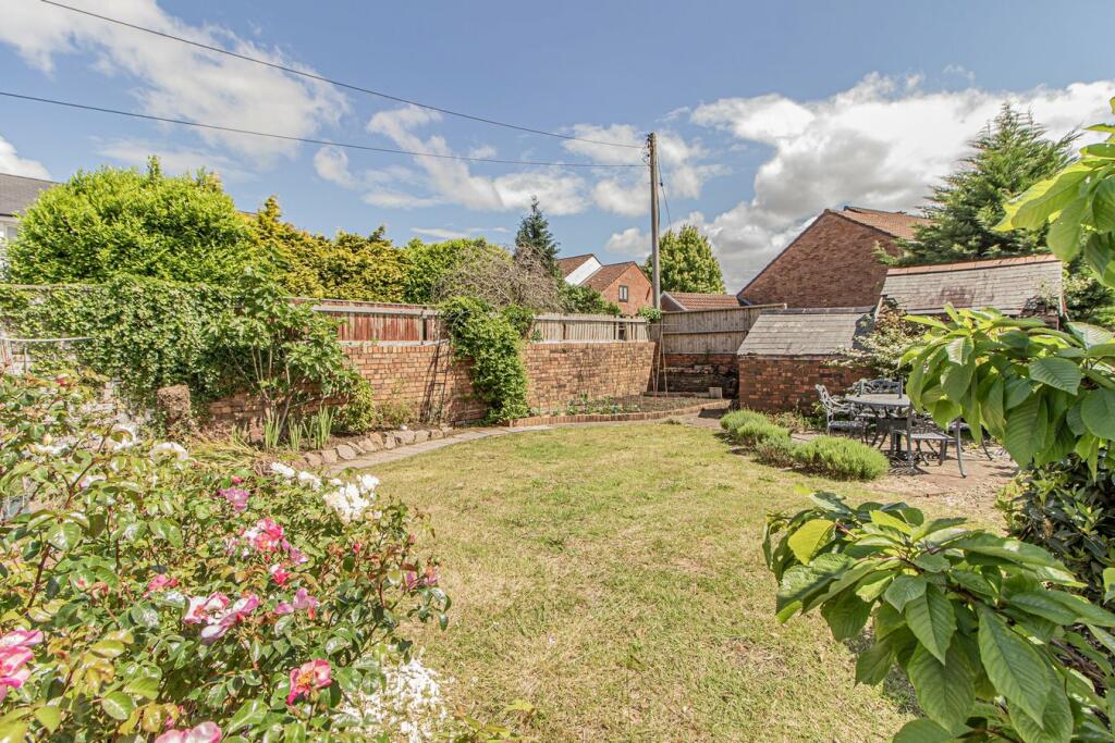 Additional image 34 of Llantrisant Road, Pontyclun, CF72