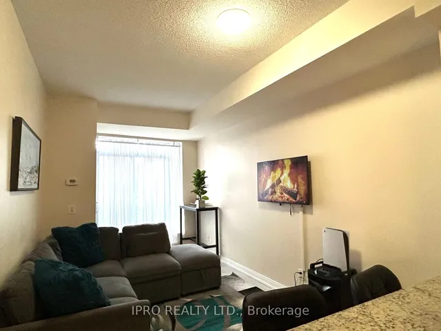 Additional image 17 of 181 VILLAGE GREEN Sq Unit 214