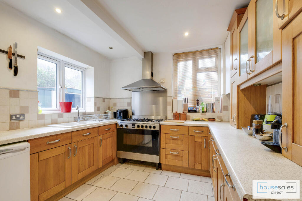 Richmond Park Avenue, Bournemouth, BH8