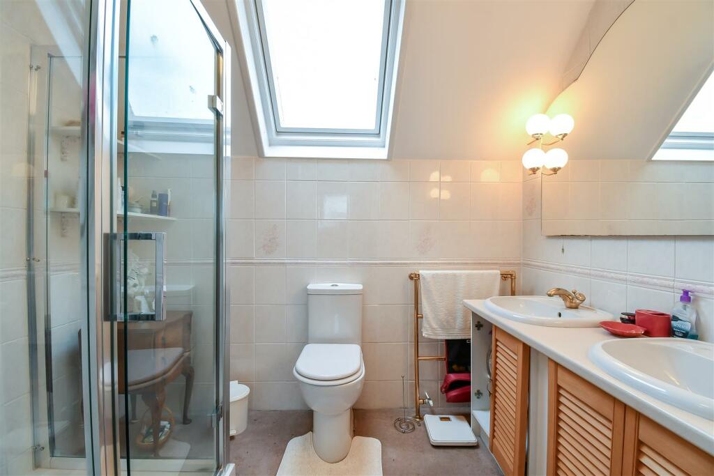 Additional image 9 of Trem Y Don, Barry