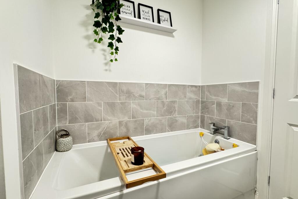 Additional image 16 of Clos Cymmer, Barry