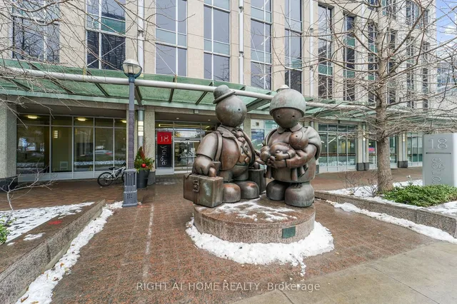 Additional image 2 of 18 Yonge St Unit 2315