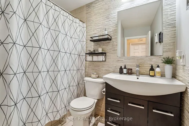 Additional image 6 of 1 Leaside Park Dr Unit 403