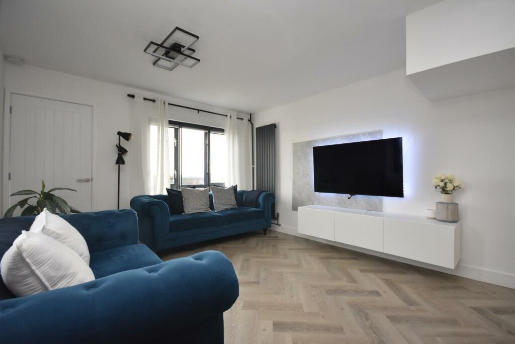 Additional image 6 of 8 Custom House Place, Penarth, CF64 1TP