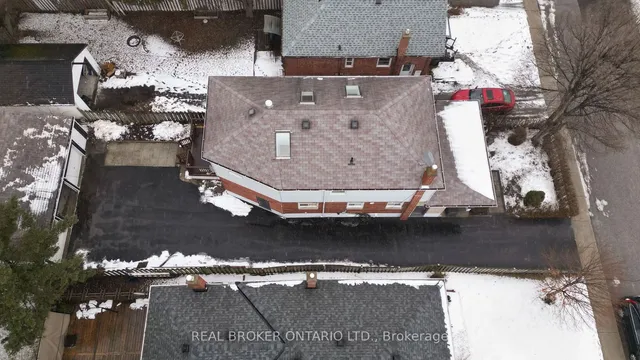 Additional image 33 of 88 Vanbrugh Ave