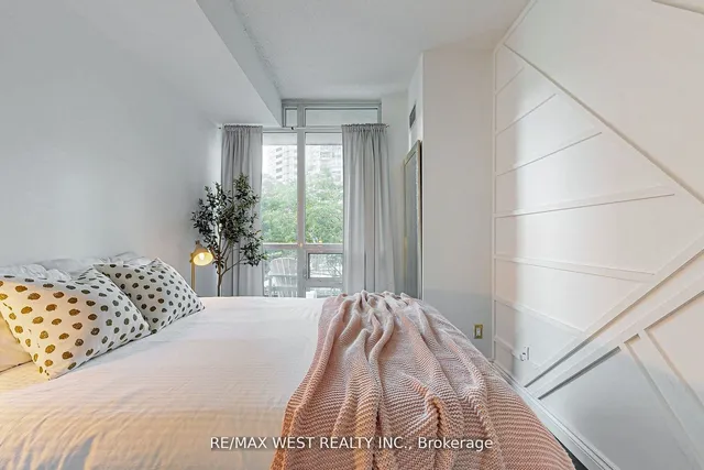 Additional image 26 of 209 Fort York Blvd Unit 355