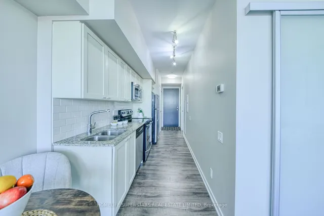 Additional image 19 of 105 The Queensway Ave Unit 3112