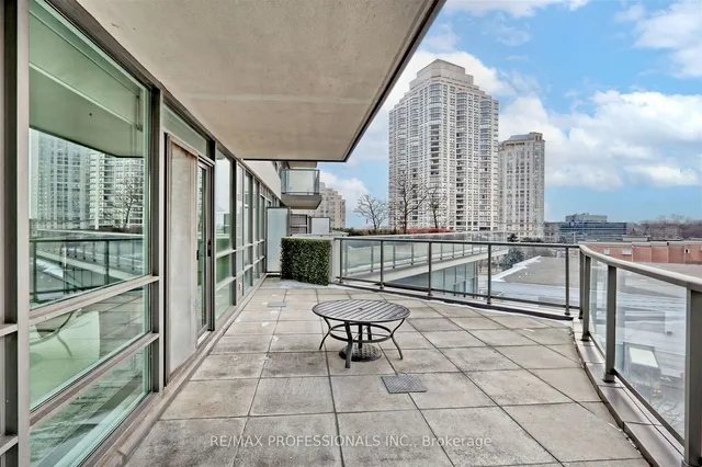 Additional image 34 of 2240 Lake Shore Blvd Unit 404