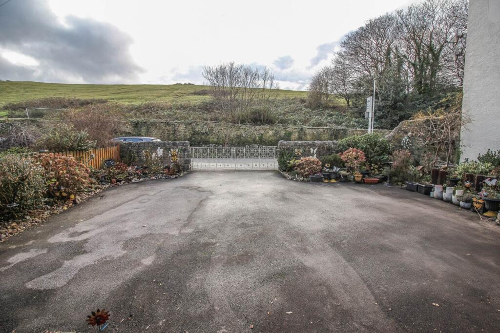 Additional image 14 of Uphill**Short Walk to Beach**Three Bedrooms**Two Reception Rooms**Vacant**