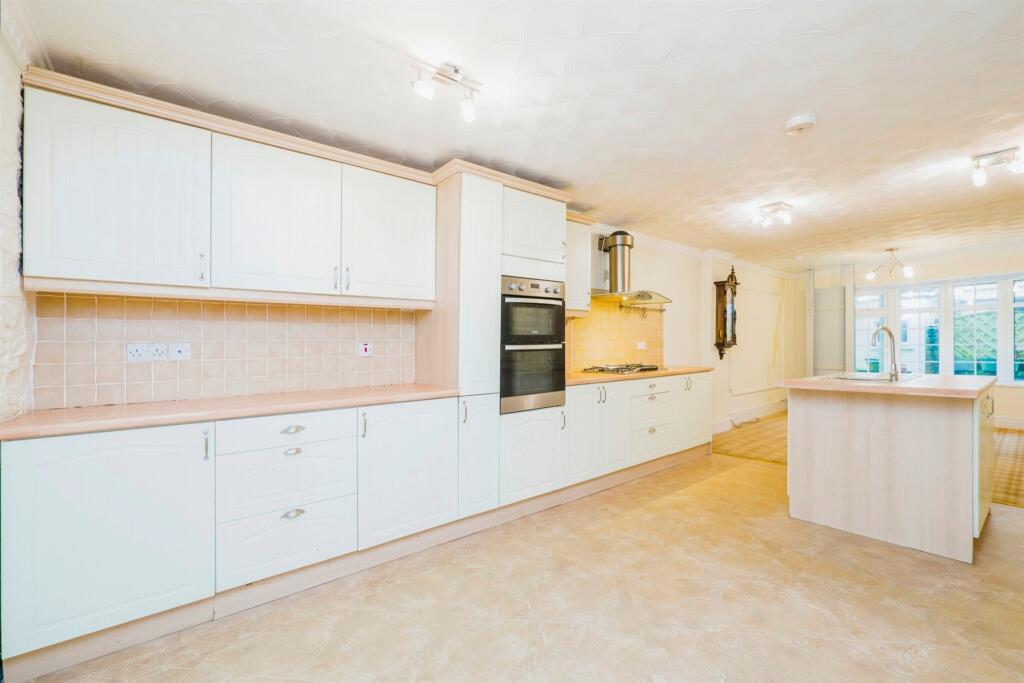 Additional image 6 of High Street, Cowbridge