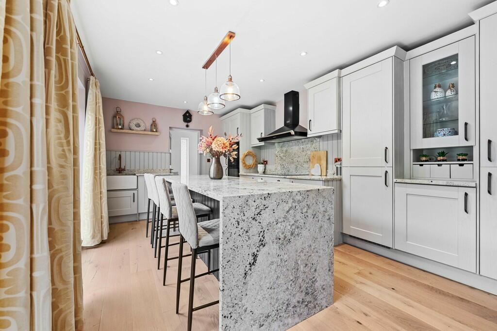 Additional image 3 of Llantrisant Road, Groesfaen