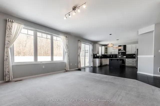 Additional image 11 of 340 Falling Green Cres