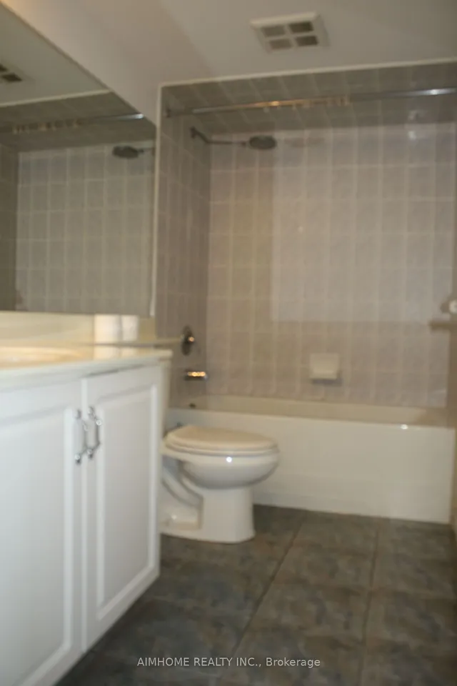 Additional image 11 of 3830 Bathurst St Unit 410