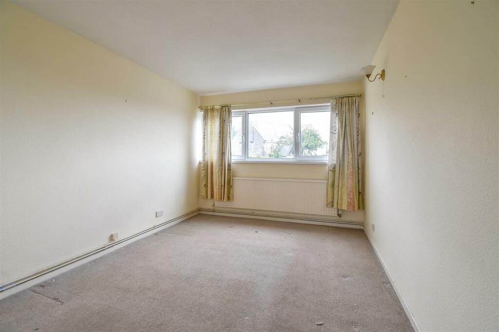 Additional image 5 of St Osyth Court, Barry